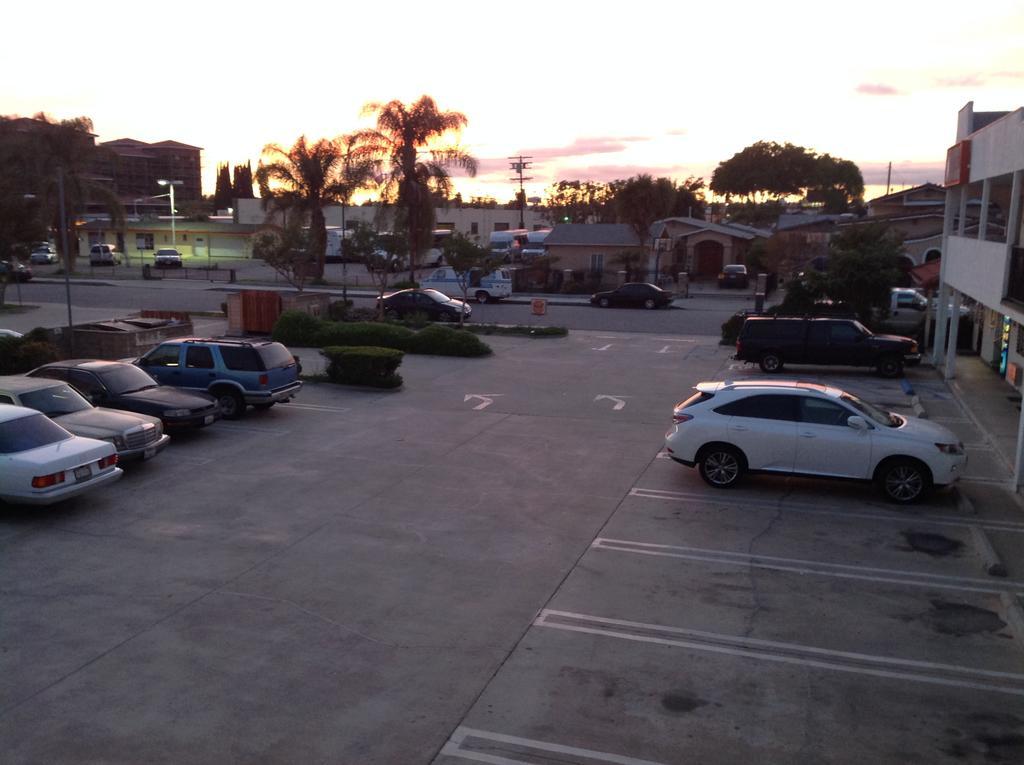 Eunice Plaza Motel El Monte Exteriör bild